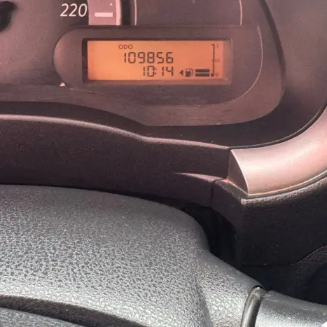 NISSAN March 1.6 16V 4P SV FLEX, Foto 7 NISSAN March 1.6 16V 4P SV FLEX, Foto 7