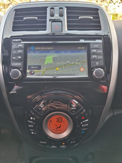 NISSAN March 1.6 16V 4P SL FLEX, Foto 11