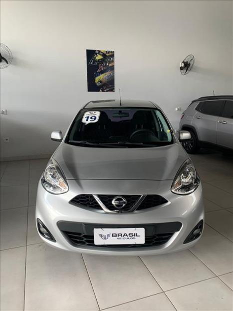 NISSAN March 1.6 16V 4P SV FLEX, Foto 3