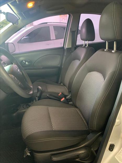 NISSAN March 1.6 16V 4P SV FLEX, Foto 5