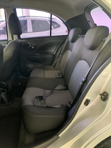 NISSAN March 1.6 16V 4P SV FLEX, Foto 6