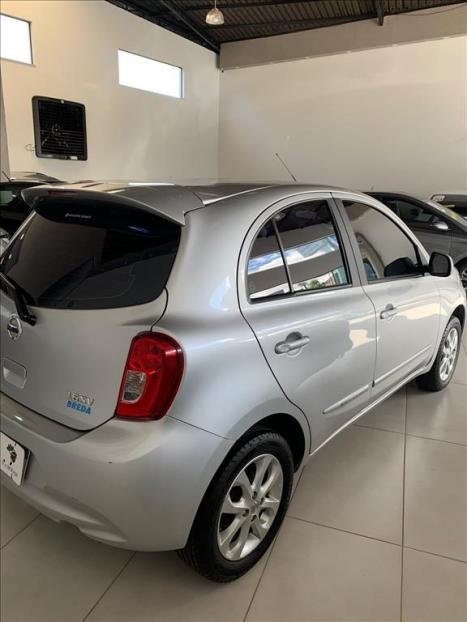 NISSAN March 1.6 16V 4P SV FLEX, Foto 9