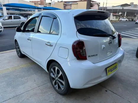 NISSAN March 1.6 16V 4P SL FLEX, Foto 5