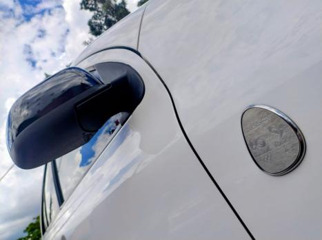 NISSAN March 1.6 16V 4P S RIO FLEX, Foto 9