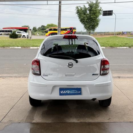 NISSAN March 1.6 16V 4P S FLEX, Foto 4