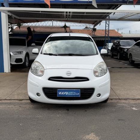 NISSAN March 1.6 16V 4P S FLEX, Foto 6