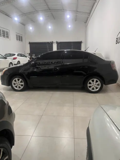 NISSAN Sentra 2.0 16V 4P S AUTOMÁTICO CVT, Foto 4