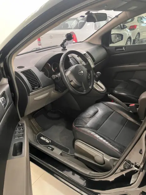 NISSAN Sentra 2.0 16V 4P S AUTOMÁTICO CVT, Foto 9