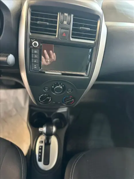 NISSAN Versa Sedan 1.6 16V 4P FLEX SV, Foto 6