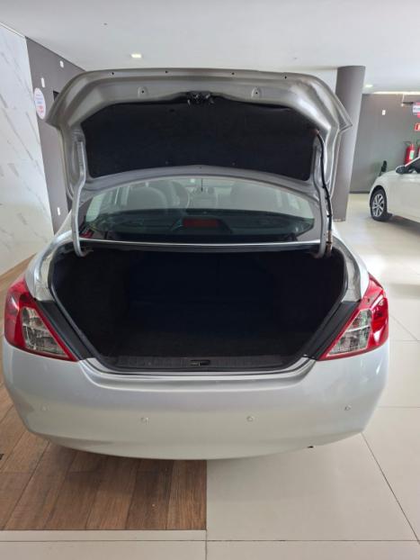 NISSAN Versa Sedan 1.6 16V 4P FLEX SV, Foto 20