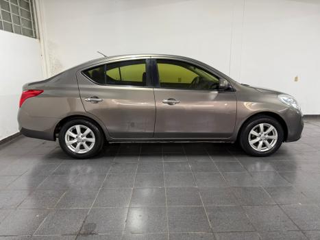 NISSAN Versa Sedan 1.6 16V 4P FLEX SL, Foto 4