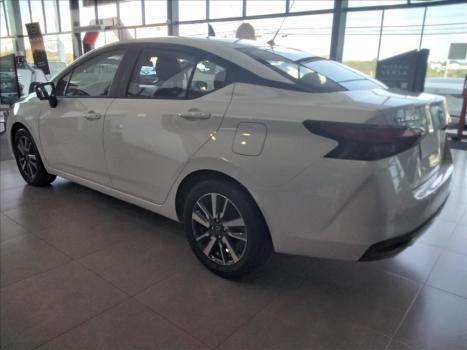 NISSAN Versa Sedan 1.6 16V 4P FLEX S, Foto 2