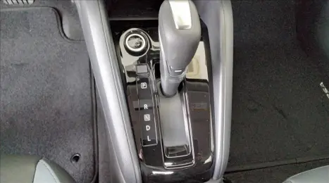 NISSAN Versa Sedan 1.6 16V 4P FLEX S, Foto 13