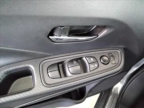 NISSAN Versa Sedan 1.6 16V 4P FLEX S, Foto 10