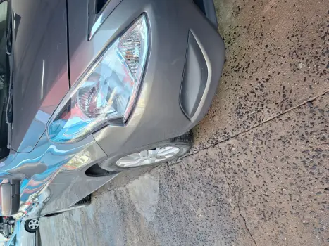 NISSAN Versa Sedan 1.0 4P FLEX S, Foto 3