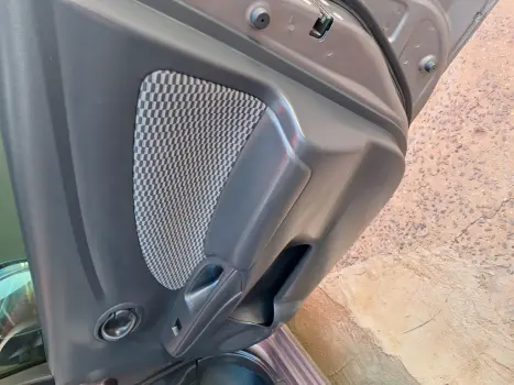 NISSAN Versa Sedan 1.0 4P FLEX S, Foto 7