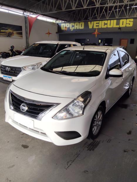NISSAN Versa Sedan 1.6 16V 4P FLEX SV, Foto 1