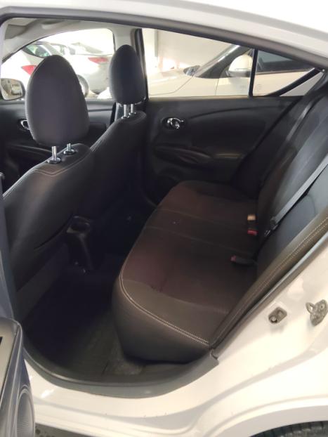 NISSAN Versa Sedan 1.6 16V 4P FLEX SV, Foto 4