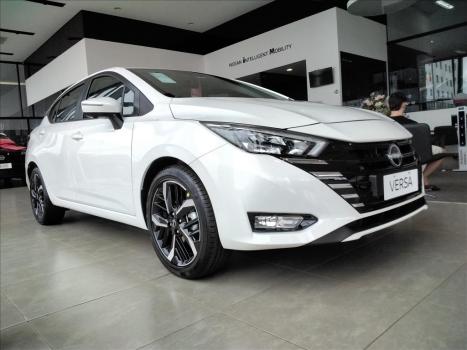 NISSAN Versa Sedan 1.6 16V 4P FLEX EXCLUSIVE XTRONIC AUTOM�TICO CVT, Foto 2