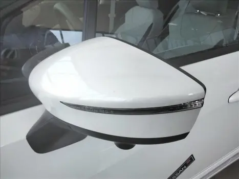 NISSAN Versa Sedan 1.6 16V 4P FLEX EXCLUSIVE XTRONIC AUTOM�TICO CVT, Foto 12