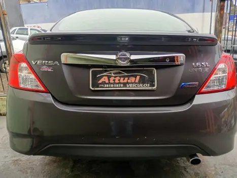 NISSAN Versa Sedan 1.6 16V 4P UNIQUE FLEX XTRONIC AUTOM�TICO CVT, Foto 6