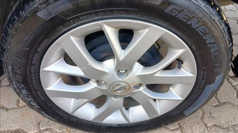 NISSAN Versa Sedan 1.6 16V 4P FLEX SV, Foto 7