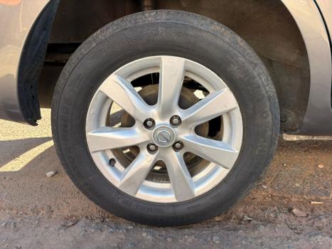 NISSAN Versa Sedan 1.6 16V 4P FLEX SL, Foto 4