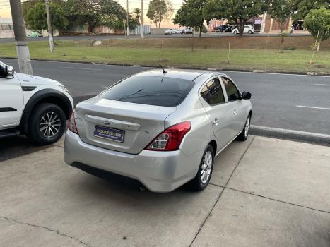NISSAN Versa Sedan 1.0 4P FLEX S, Foto 5