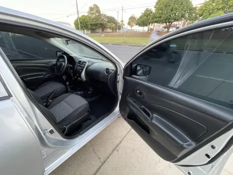 NISSAN Versa Sedan 1.0 4P FLEX S, Foto 16