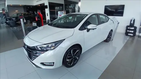 NISSAN Versa Sedan 1.6 16V 4P FLEX EXCLUSIVE XTRONIC AUTOM�TICO CVT, Foto 1