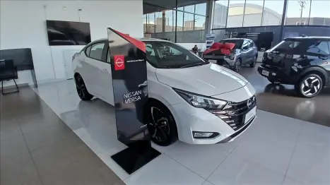 NISSAN Versa Sedan 1.6 16V 4P FLEX EXCLUSIVE XTRONIC AUTOM�TICO CVT, Foto 3