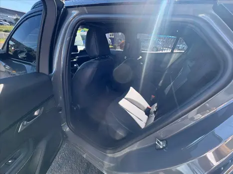 PEUGEOT 2008 1.0 12V 4P FLEX TURBO 200 GT AUTOM�TICO CVT, Foto 13