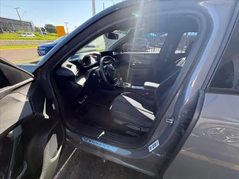 PEUGEOT 2008 1.0 12V 4P FLEX TURBO 200 GT AUTOM�TICO CVT, Foto 14