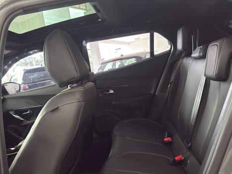 PEUGEOT 2008 1.0 12V 4P FLEX TURBO 200 GT AUTOM�TICO CVT, Foto 10