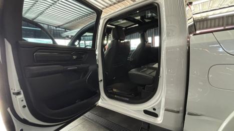 RAM 1500 5.7 V8 LIIMITED CABINE DUPLA 4X4 AUTOM�TICO, Foto 18
