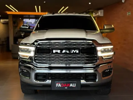 RAM 2500 6.7 I6 24V SLT CABINE DUPLA TURBO DIESEL LARAMIE 4X4 AUTOMTICO, Foto 5