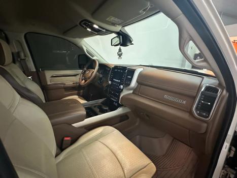 RAM 2500 6.7 I6 24V SLT CABINE DUPLA TURBO DIESEL LARAMIE 4X4 AUTOMÁTICO, Foto 12 RAM 2500 6.7 I6 24V SLT CABINE DUPLA TURBO DIESEL LARAMIE 4X4 AUTOMÁTICO, Foto 12