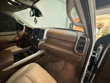 RAM 2500 6.7 I6 24V SLT CABINE DUPLA TURBO DIESEL LARAMIE 4X4 AUTOMÁTICO, Foto 16 RAM 2500 6.7 I6 24V SLT CABINE DUPLA TURBO DIESEL LARAMIE 4X4 AUTOMÁTICO, Foto 16