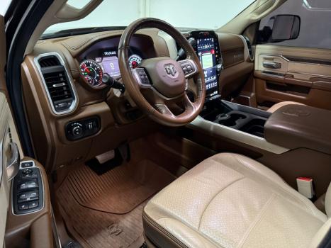 RAM 2500 6.7 I6 24V SLT CABINE DUPLA TURBO DIESEL LARAMIE 4X4 AUTOMTICO, Foto 9