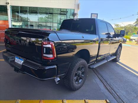 RAM 2500 6.7 I6 24V SLT CABINE DUPLA TURBO DIESEL NIGHT EDITION 4X4 AUTOMTICO, Foto 4