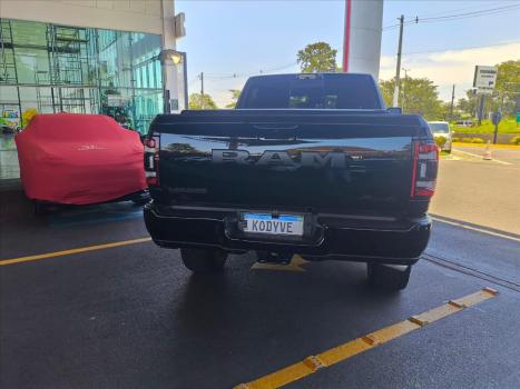 RAM 2500 6.7 I6 24V SLT CABINE DUPLA TURBO DIESEL NIGHT EDITION 4X4 AUTOMTICO, Foto 5