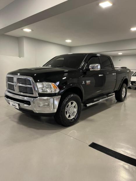 RAM 2500 6.7 I6 24V SLT CABINE DUPLA TURBO DIESEL LARAMIE 4X4 AUTOM�TICO, Foto 3
