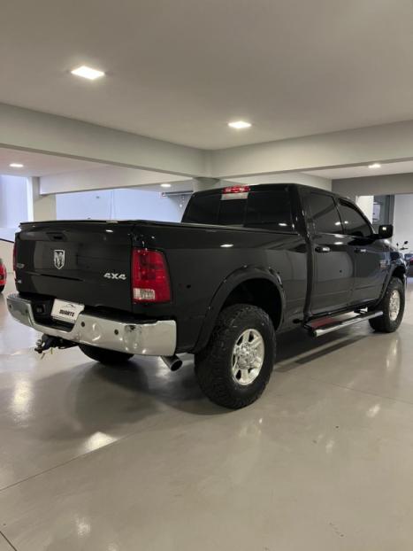 RAM 2500 6.7 I6 24V SLT CABINE DUPLA TURBO DIESEL LARAMIE 4X4 AUTOM�TICO, Foto 4