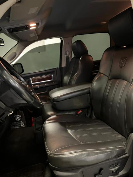 RAM 2500 6.7 I6 24V SLT CABINE DUPLA TURBO DIESEL LARAMIE 4X4 AUTOM�TICO, Foto 14