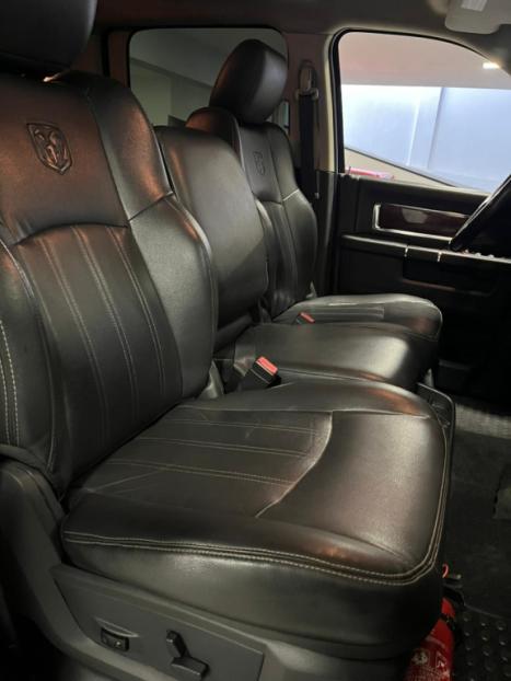 RAM 2500 6.7 I6 24V SLT CABINE DUPLA TURBO DIESEL LARAMIE 4X4 AUTOM�TICO, Foto 18