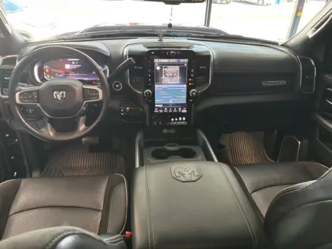 RAM 2500 6.7 I6 24V SLT CABINE DUPLA TURBO DIESEL NIGHT EDITION 4X4 AUTOM�TICO, Foto 9