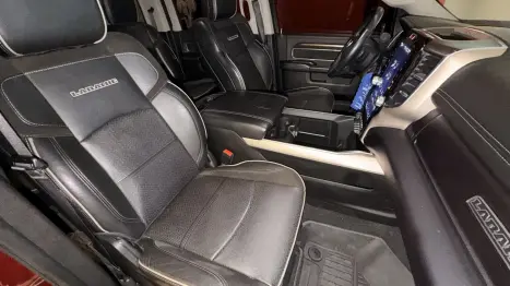 RAM 2500 6.7 I6 24V SLT CABINE DUPLA TURBO DIESEL LARAMIE 4X4 AUTOM�TICO, Foto 12