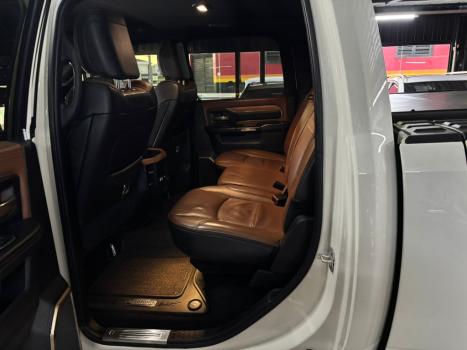 RAM 3500 6.7 I6 LIMITED LONG HORN CABINE DUPLA 4X4 TURBO DIESEL AUTOM�TICO, Foto 17