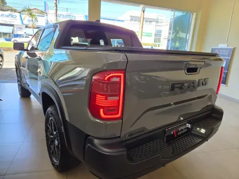 RAM Rampage 2.0 4P TURBO DIESEL REBEL 4X4 AUTOM�TICO, Foto 5