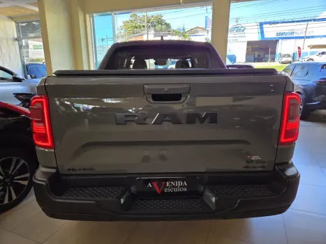 RAM Rampage 2.0 4P TURBO DIESEL REBEL 4X4 AUTOM�TICO, Foto 11